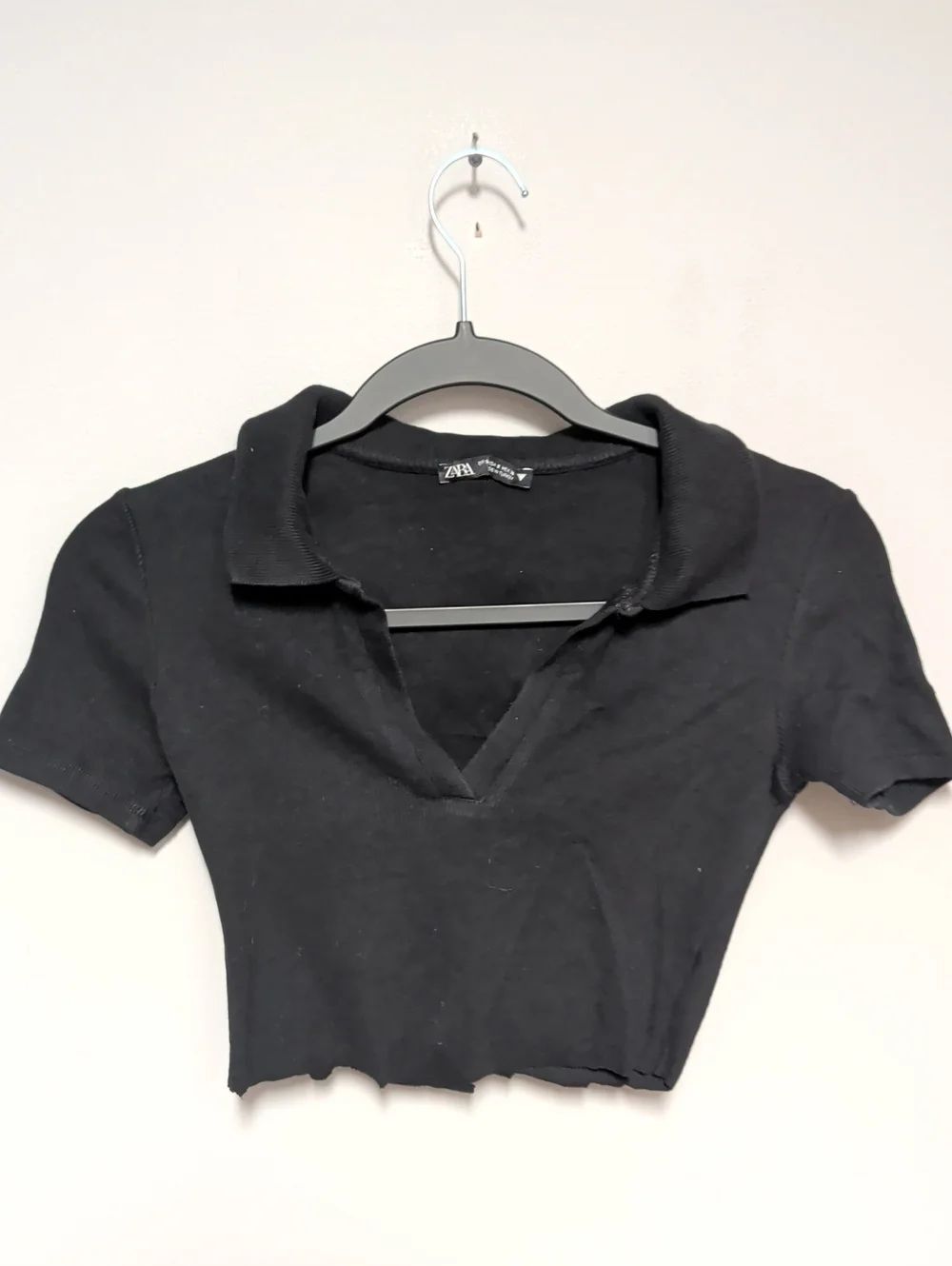 Zara Black Cropped Polo-Style V-Notch Top